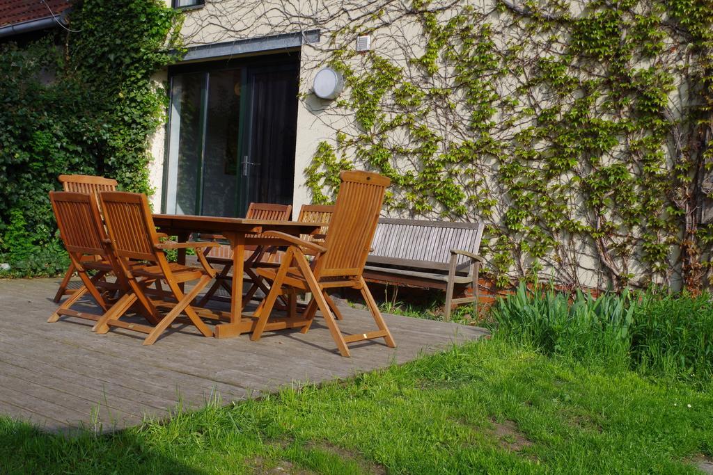 Haus am See in Kleinzerlang Zimmer foto