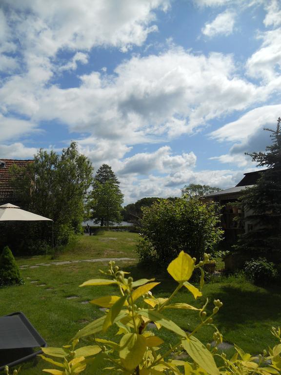 Haus am See in Kleinzerlang Zimmer foto